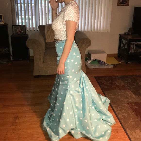 Sherri Hill Dresses & Skirts - prom dress